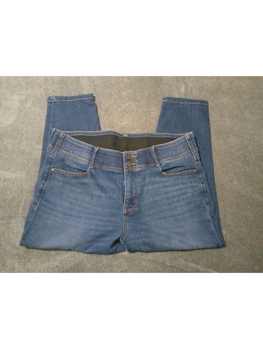 APT. 9 Women's Capri/Ankle Jeans Size 16P Blue Denim